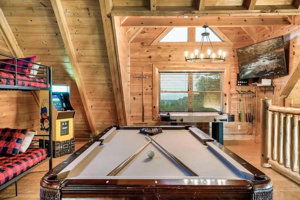 Cabin-N-Smokys! Indoor Resort Pool Views Hot Tub Game Room Sevierville Εξωτερικό φωτογραφία