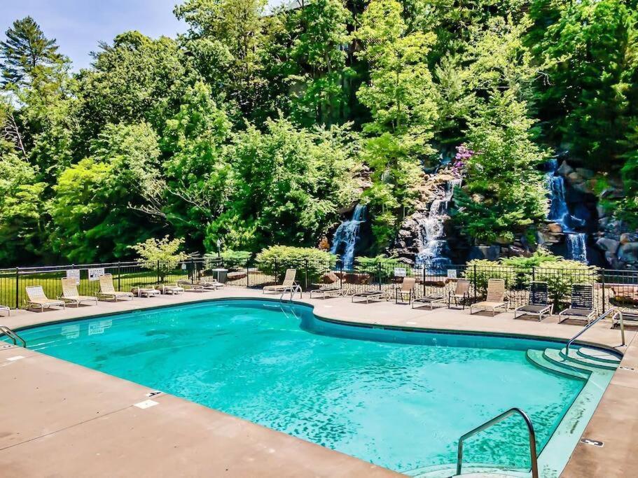 Cabin-N-Smokys! Indoor Resort Pool Views Hot Tub Game Room Sevierville Εξωτερικό φωτογραφία
