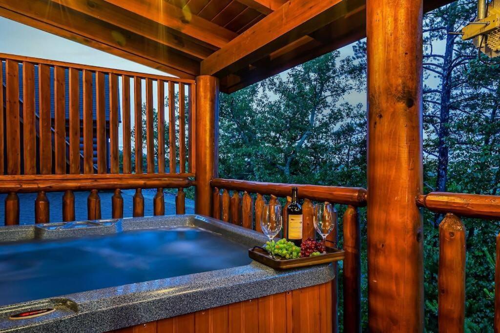 Cabin-N-Smokys! Indoor Resort Pool Views Hot Tub Game Room Sevierville Εξωτερικό φωτογραφία