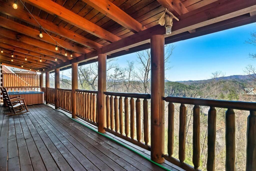 Cabin-N-Smokys! Indoor Resort Pool Views Hot Tub Game Room Sevierville Εξωτερικό φωτογραφία