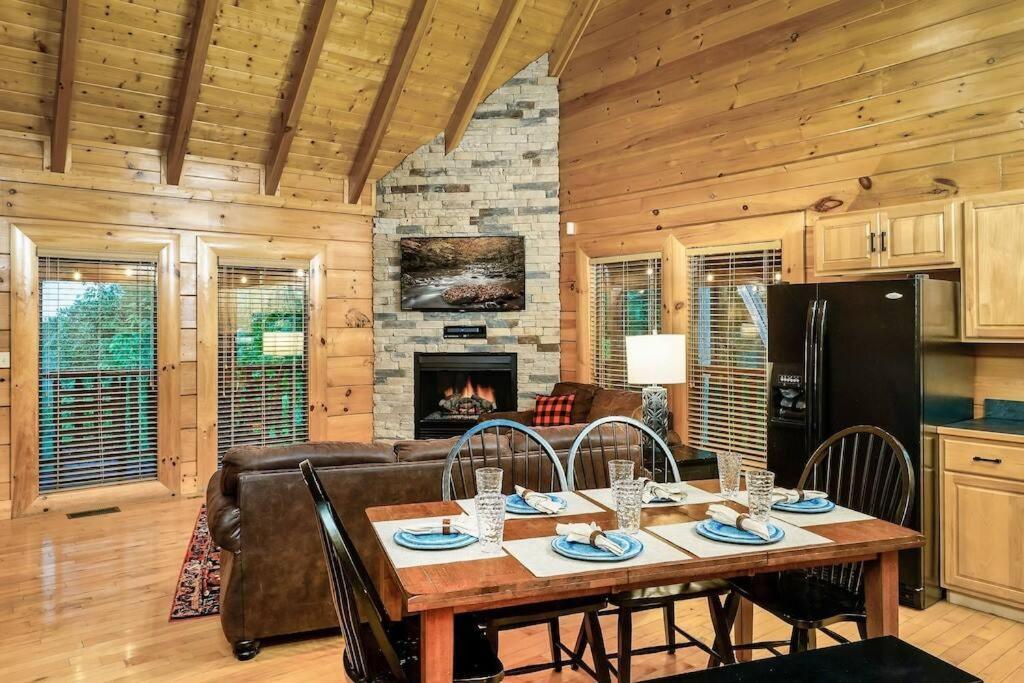 Cabin-N-Smokys! Indoor Resort Pool Views Hot Tub Game Room Sevierville Εξωτερικό φωτογραφία