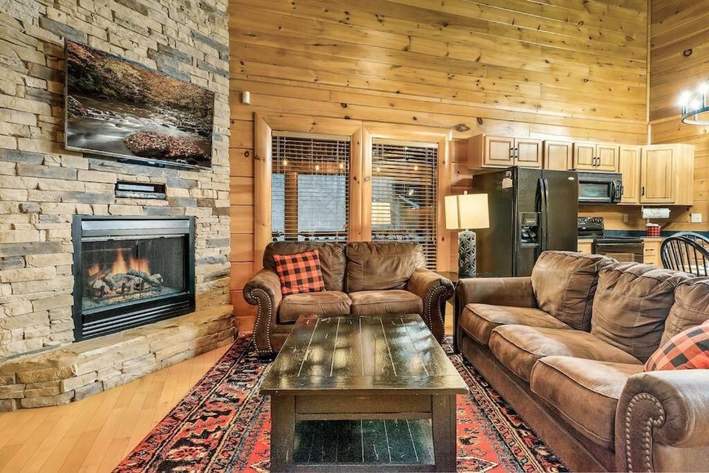 Cabin-N-Smokys! Indoor Resort Pool Views Hot Tub Game Room Sevierville Εξωτερικό φωτογραφία