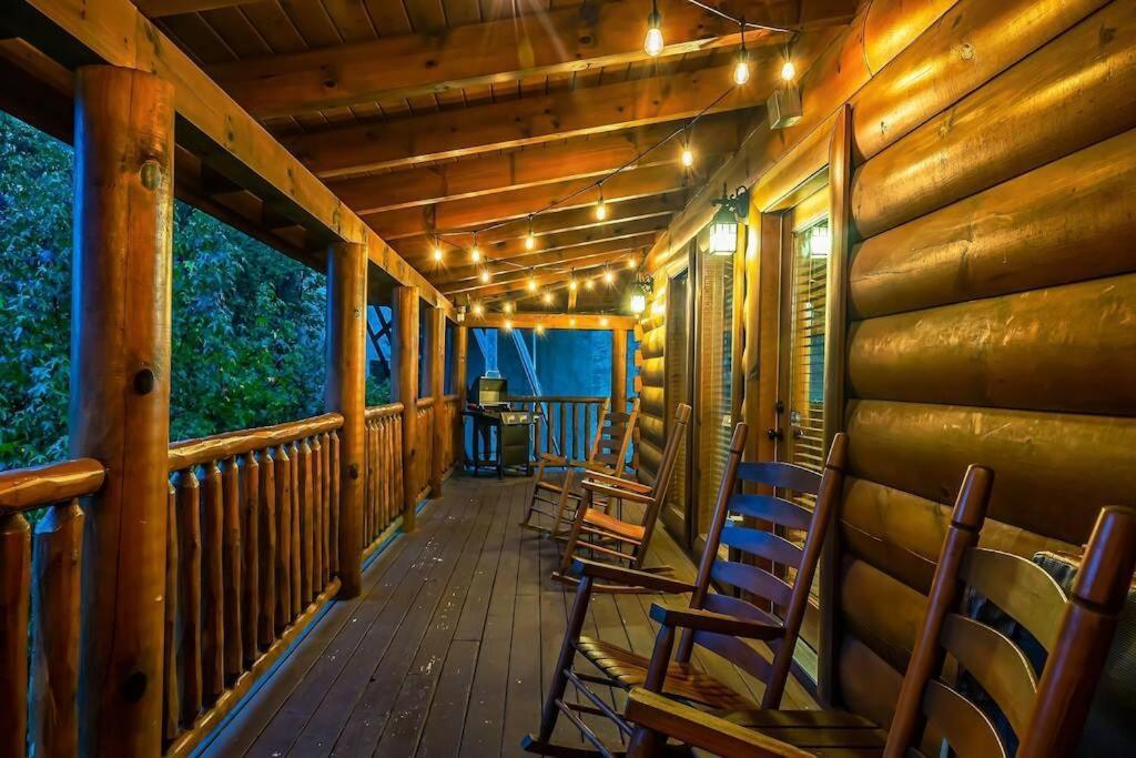Cabin-N-Smokys! Indoor Resort Pool Views Hot Tub Game Room Sevierville Εξωτερικό φωτογραφία